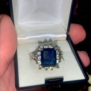 blue sapphire cocktail ring